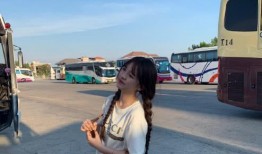 网红吃瓜视频允恩穿搭,吃瓜视频中的时尚潮流