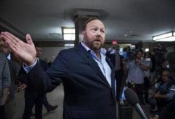 亚历克斯琼斯最新爆料,揭秘惊人内幕